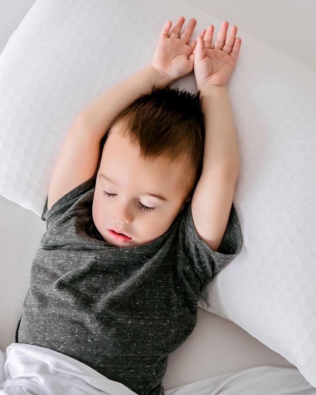 Toddler sleeping on Harmony Pillow