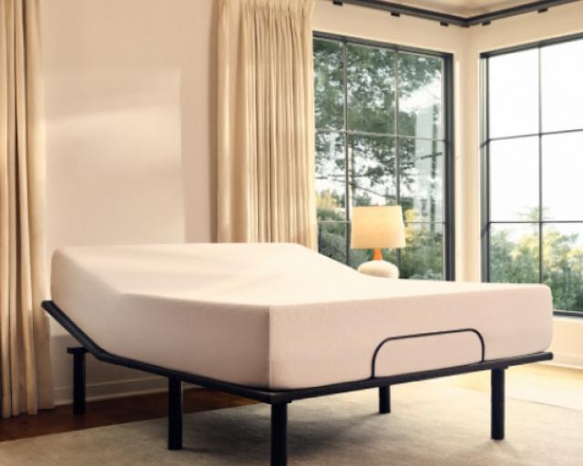 adjustable base in bedroom