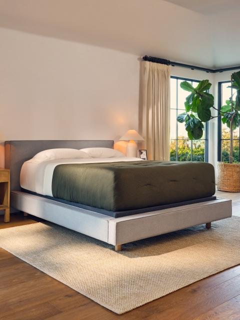 Flat Foundation with dresses mattress